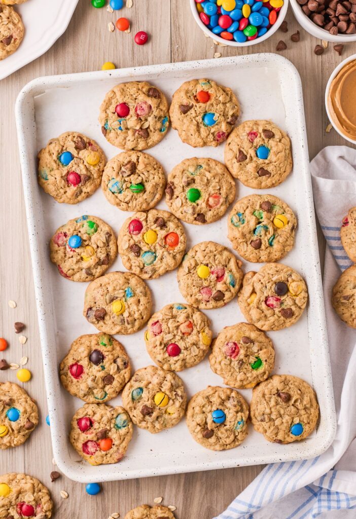Overhead photo of a cookie sheet with baked cookies on it. 