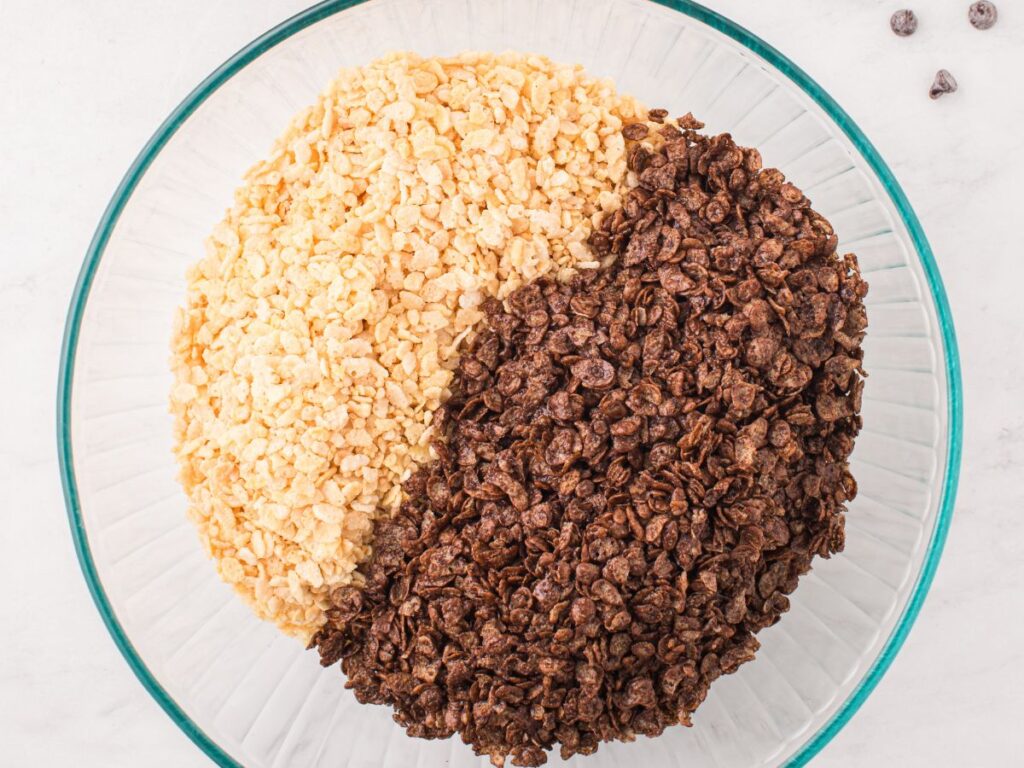 Process images for how to make this cereal treat recipe. 